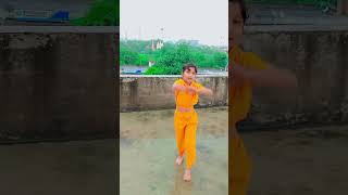 Aayegi Barsaat kahan//short video//Raja//Raageshwari //dance by Radhika Gangwal