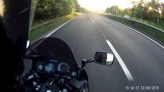 1996 ZZR600 vs 2001 GSXR600 flat out 160mph