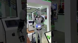 Humanoid robot #readington #gitex2024 #dubai