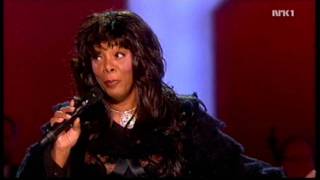 Donna Summer - Bad Girls / Hot Stuff + Speech (Nobel Peace Prize Concert '09) HD