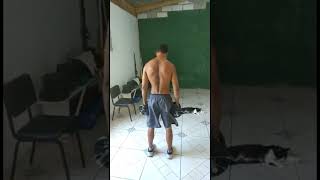 Treino De Costas em Casa com Halteres