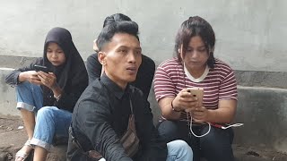 Di Tunggu Lagu Lagu Raja Rok Ella Bersama Olina Aldeva