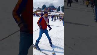 Gulmarg Kashmir Snow skiing #kashmir #gulmarg #snowfall #adventure #trending #india #shorts #latest￼