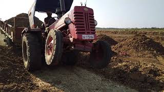 Mahindra 475 Di in mud loaded