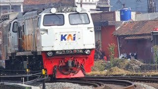 Detik-detik Masinis KA LODAYA Tersenyum Lebar Saat Meliuk Tajam di Petak Stasiun Leles