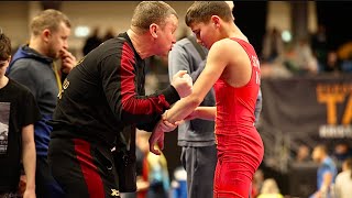 U13 Nicolae Sofronovici (MLD) vs Taras Petruk (UKR) 42kg. Freestyle boys youth wrestling. B-cam-man