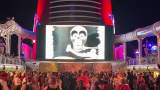 Disney cruise line - Pirates in the Caribbean party 31 October 2022 Halloween - Disney Fantasy ship