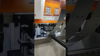 #machine #fiberlasercuttingmachineformetal