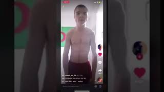 Bonjour les filles ça vous intéresse un homme baraqué ? - TikTok Malaise