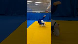 WATCH THIS POWERFUL COMBO #judo #judoka #judotraining #judothrow #shortvideo #shorts #short