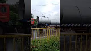 #Big dia metal pipe transport by tailor #How to transport heavy metal pipe