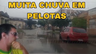 MUITA CHUVA EM PELOTAS? #boravê  😔 Quase deu briga