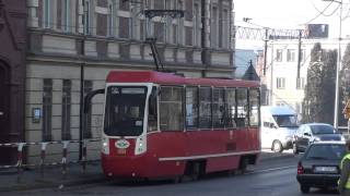 Zawracanie tramwaju 24 na trójkącie