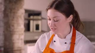 How To Make A Victoria Sponge - Cookery School