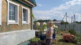 ДЕНЬ В ДЕРЕВНЕ/САЖАЕМ РОЗЫ И ГОРТЕНЗИИ/УСТАНОВИЛИ ВХОДНУЮ ДВЕРЬ/БРАТ ГОТОВИТ «ОДЖАХУРИ»