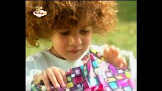 BabyTV Oliver on a birthday party english