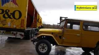 Unloading Toyota Land Cruiser HJ45