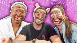 FAZENDO MÁSCARAS CASEIRAS COM OS AMIGOS!! 😂