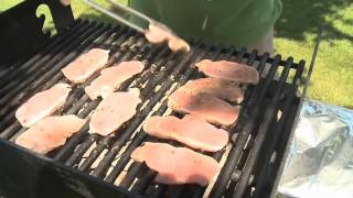 Garlic Herb Pork Chops on the Grill - an easy meal idea from Fresh & Easy Neighborhood Market