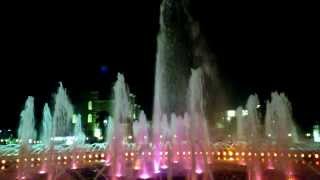 Fountain at night in front of the Sultan Ahmet Camii (Blue Mosque).