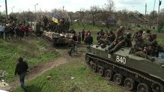 Ukraine army vehicles blocked by pro-Russians