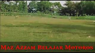 Azzam belajar dan  Bermain moto cros mini