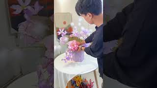 How to make an artificial flower arrangement in paper box