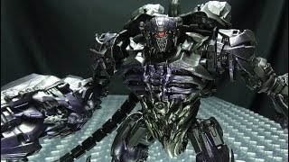 Studio Series Leader SHOCKWAVE: EmGo's Transformers Reviews N' Stuff