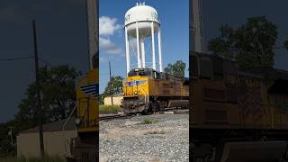 Freight Train stops at Danger! Train stopped while crossing other tracks