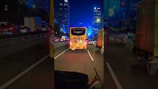 Padat Merayap Tol Dalam Kota Jakarta | Setia Di Belakang Bus Sekolah Gratis