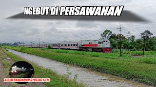 Kereta Api Kahuripan Ngebut Parah Di Perlintasan Area Persawahan Sumbergempol