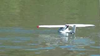 Icon A5 water take-off and landing