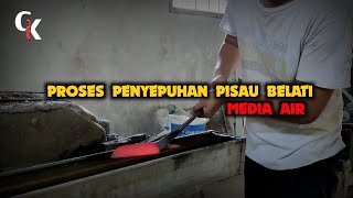 Proses penyepuhan pisau belati media air || baja bearing