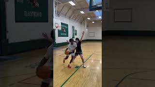 Corner Drift Pass! #basketball #youtubeshorts #uhruns #shorts