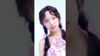 Twice nayeon hare hare