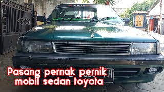 pasang emblem murah di mobil toyota