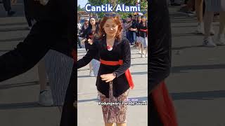 Cantik Alami ada Yang Kenal