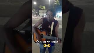 O homem canta muito 😳😳😳