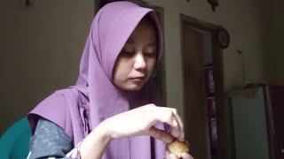 Cara membuat bolen pisang keju||traditional me||Masak di desa- indah Khumaira Vlog