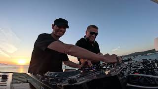 Cosmic Gate & Christian Burns - Brave