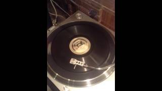 Edison Diamond Disc - Show Me The Way To Go Home - Bill Jones And Ernest Hare (The Happiness Boys)