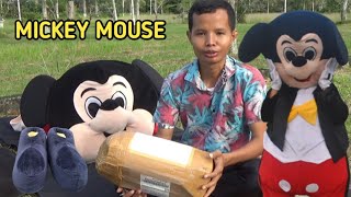 Unboxing Sepatu Badut Mickey Mouse Sekaligus Tes memakai kostum Badut Mickeymouse