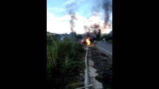 Quatro pessoas morreram no acidente em Itutinga – rodovia segue interditada