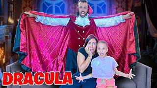 MAMMAGIULIA E FIGLIACHIARA SCOPRONO CHE PAPÀANTONIO È DIVENTATO IL CONTE DRACULA!