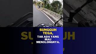 Pria tua yang berusaha tegar.