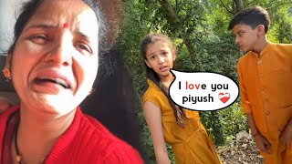 Piyush joshi girlfriend ke sath Pakda gya 😱😅 || @souravjoshivlogs7028