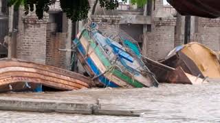 Prakasam Barrage Highly Damaged by Boats