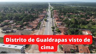 Gualdrapas trairi visto de cima, é uma perseguição de um gavião ao drone