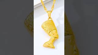 Discover the Magnificent Beauty of Egyptian Queen Nefertiti's Gold Necklace!