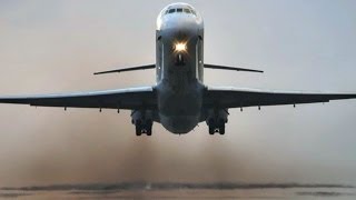 Loud & Smoky McDonnell Douglas MD-80 Takeoff at Princess Juliana (Full HD1080p)